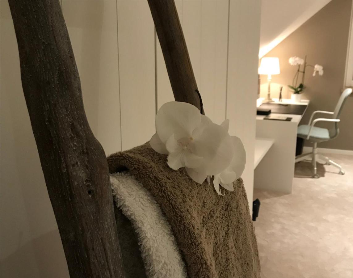 L'Auf Der Tomm Hotel Martelange Luaran gambar